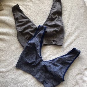 2 IZOD Sports Bras